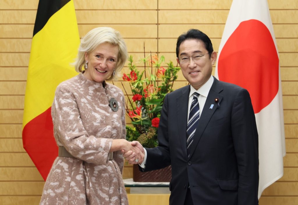 Princess Astrid of Belgium paid a call on Japanese Prime Minister KISHIDA Fumio on Monday as the two countries seek greater economic cooperation. (MOFA)