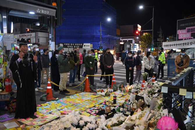 The annual festivities in the popular nightlife area of Itaewon turned deadly on Oct. 29 after tens of thousands of young revellers crowded into narrow alleyways for Halloween. (File/AFP)