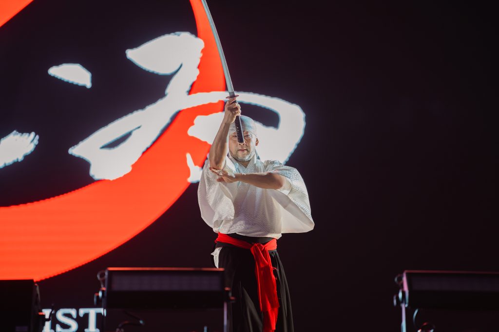 The artist rose to fame after acting in “Kill Bill” and choreographing the movie’s martial arts scenes, after which he began touring the world to showcase his work. (AN Photo by Abdulrahman Shalhoub)