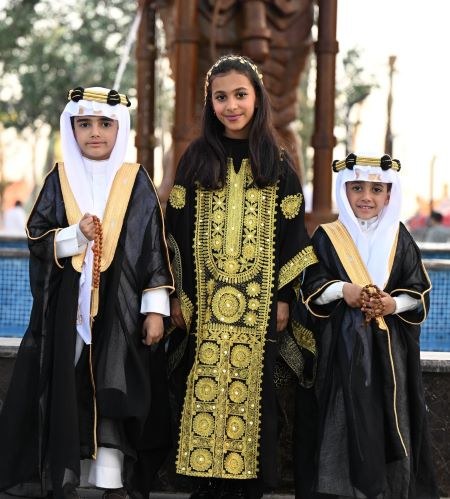 Saudis celebrate Founding Day.