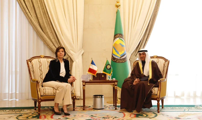 Jassem Mohamed Albudaiwi, secretary-general of the Gulf Cooperation Council meets with the French Minister of Europe and Foreign Affairs Catherine Colonna in Riyadh. (Twitter: @GCCSG)