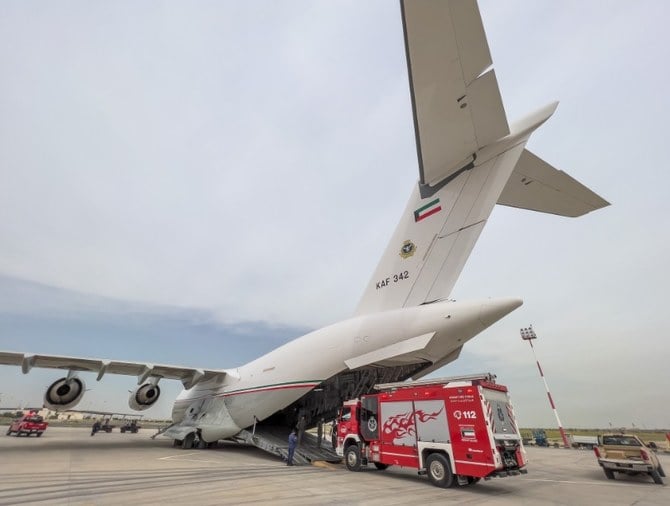 General Fire Force equipment being boarded on to first relief flight of Kuwait’s humanitarian air bridge to Turkiye. (KUNA)