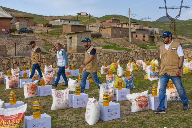 The UAE Food Bank launches an initiative to provide 3 million meals and food parcels to disadvantaged people in the UAE and abroad during Ramadan. (WAM)