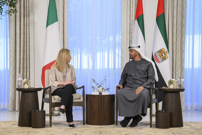 Giorgia Meloni was received at the presidential palace in Abu Dhabi by UAE President Sheikh Mohamed bin Zayed Al-Nahyan. (WAM)