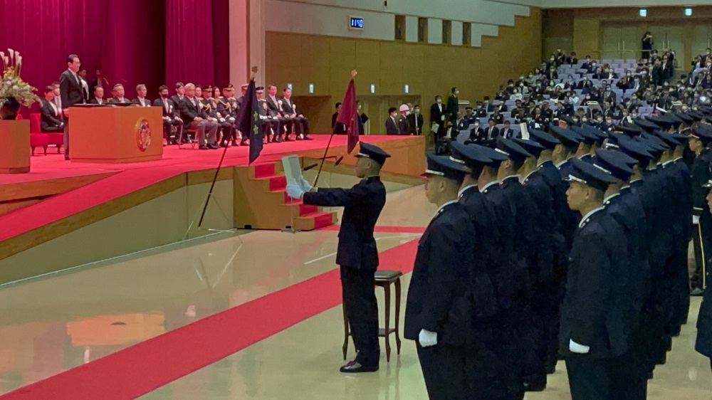 Prime Minister Fumio Kishida, as the Commander-in-Chief of the Japan Self-Defense Forces, delivered an address to the graduates of the National Defense Academy in Yokosuka City, Kanagawa Prefecture, on Sunday March 26. (ANJ)