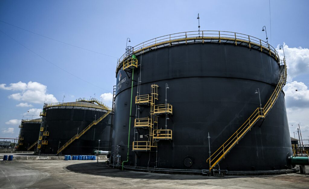 Japan’s imports of crude oil in March from Arab countries amounted to 96.6 percent of the total imported that month.. (AFP)