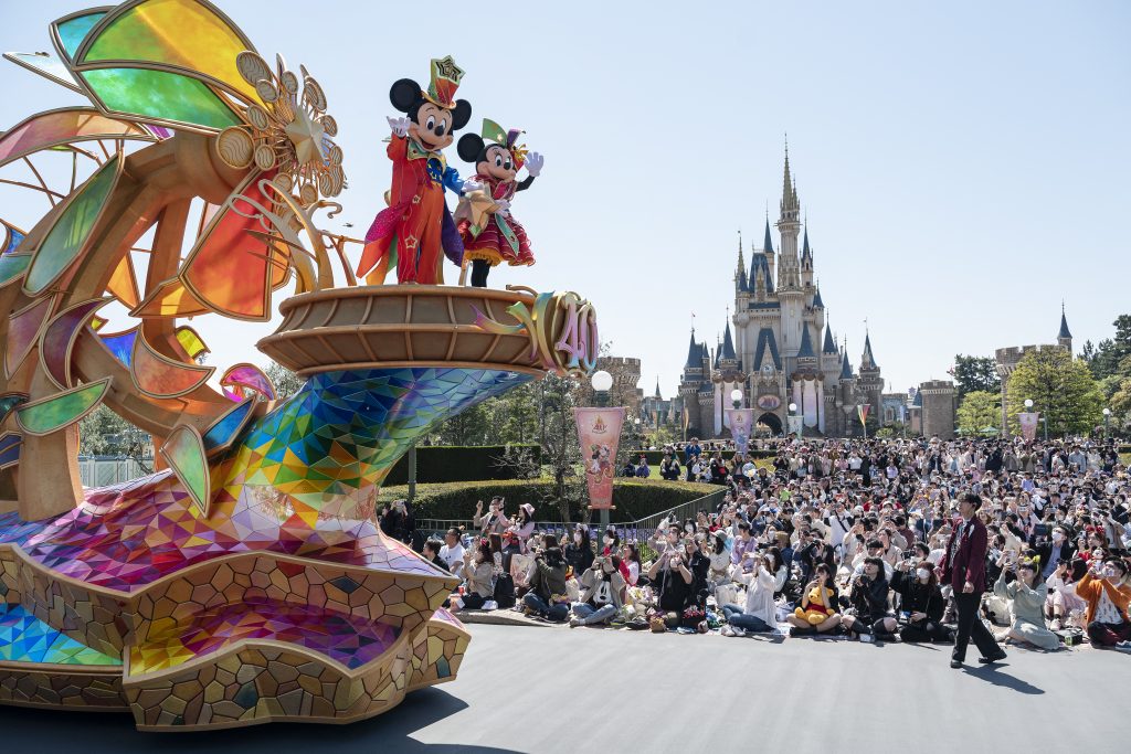 Since its opening in 1983, Tokyo Disneyland has attracted many visitors with its characters, including Mickey Mouse, its unique world-building and the hospitality of its staff known as