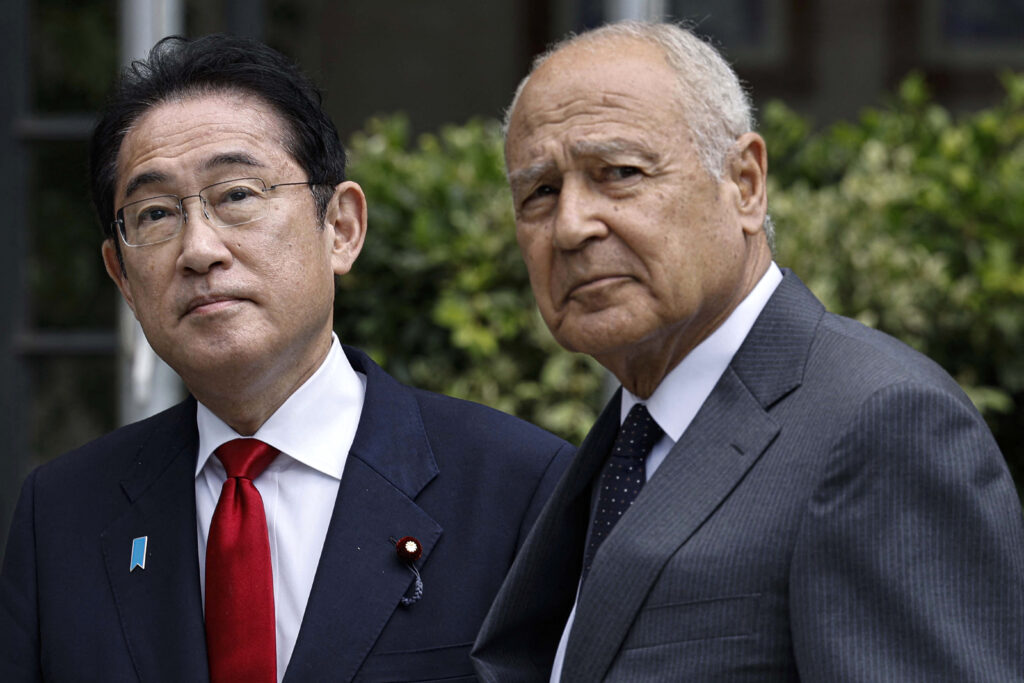 The agreement was reached at their meeting held during the Japanese leader's visit to the headquarters in Cairo of the Arab League, formally called the League of Arab States. (AFP)
