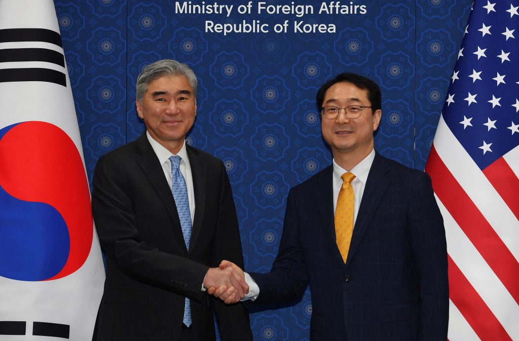U.S. Special Representative for North Korea, Sung Kim shakes hands with South Korea's Special Representative for Korean Peninsula Peace and Security Affairs Kim Gunn prior to a meeting at the Foreign Ministry on April 06, 2023 in Seoul, South Korea. (File/ Reuters)