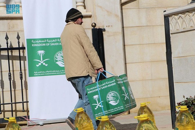 The King Salman Humanitarian Aid and Relief Center (KSrelief) distributed 163 tons and 930 kilograms of food baskets in Lebanon this week. (SPA)