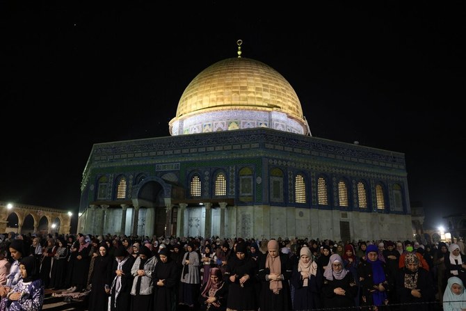 OIC strongly condemns the serious escalations of Israeli occupation forces and settlers by repeatedly storming Al-Aqsa Mosque during Ramadan and attacking worshippers, including women and children. (AFP)