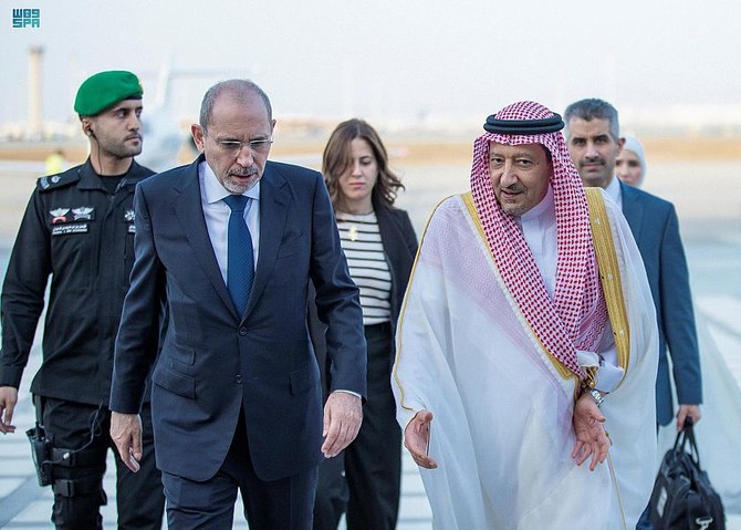 Saudi Arabia’s Deputy Foreign Minister Waleed Al-Khuraiji receives a number of Arab officials in Jeddah. (SPA)