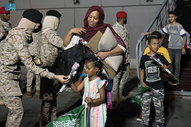200 evacuees arrived in Jeddah from Sudan on Thursday evening. (SPA)