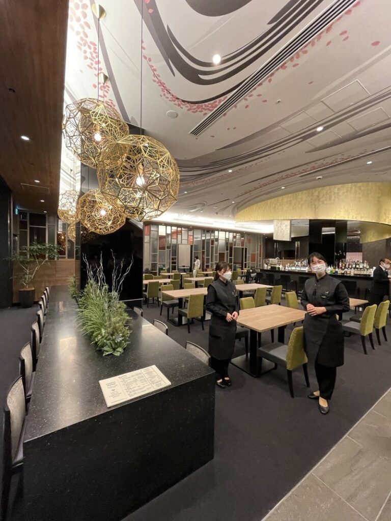 A new complex buzzing with shops, restaurants and hotels connected to Terminal 3 – Haneda’s international terminal – has transformed the airport and made it a destination in itself. (ANJ)