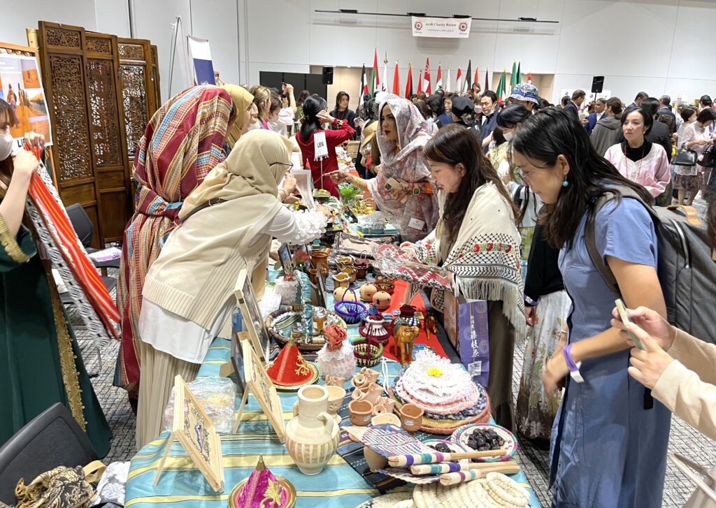 The 18th Arab Charity Bazaar. (ANJ)