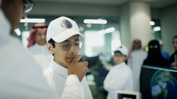 A Saudi student asks a question during a radio contact with the two Saudi astronauts on May 24, 2023. (Twitter: @saudispace)