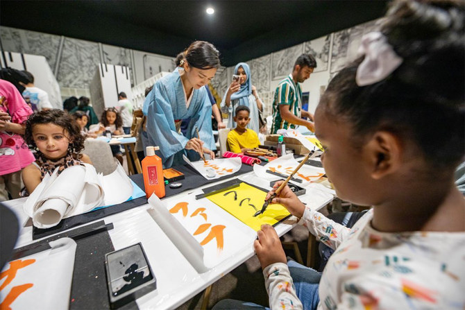 Japanese calligraphy artist Yoshimi Fujii, who has achieved the highest level in the Japanese form of calligraphy known as suihou, is hosting workshops at City Walk. (Instagram/animevillage_sa)