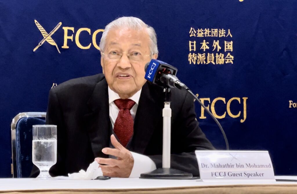 Former Malaysian Prime Minister Dr Mahathir Mohamad praised China for mediating between Saudi Arabia and Iran. (ANJ)