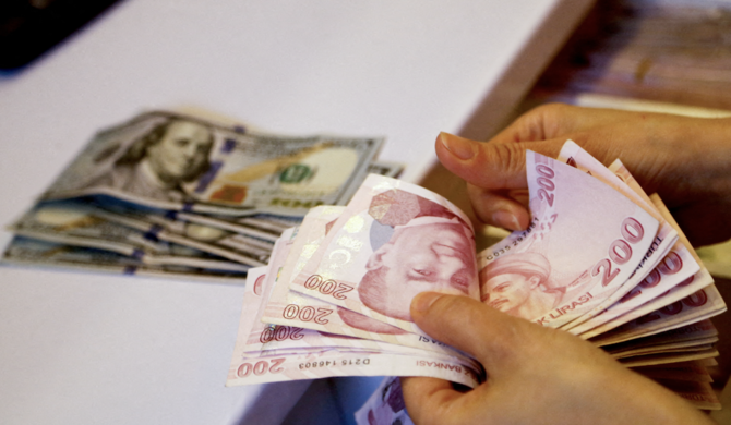 The Turkiye central bank’s net foreign exchange reserves turned negative for the first time since 2002. (Reuters/File Photo)