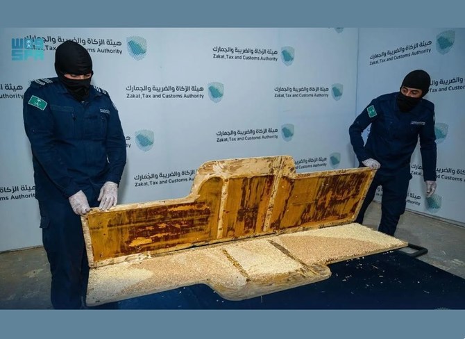Saudi Arabia’s Zakat, Tax and Customs Authority has foiled two separate attempts to smuggle hundreds of thousands of Captagon pills through Haditha port. (SPA)