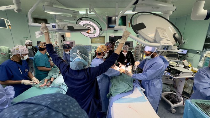Bassam and Ihsan were said to be in a stable condition following the complicated surgical procedure. (AN Photo by Huda Bashatah)
