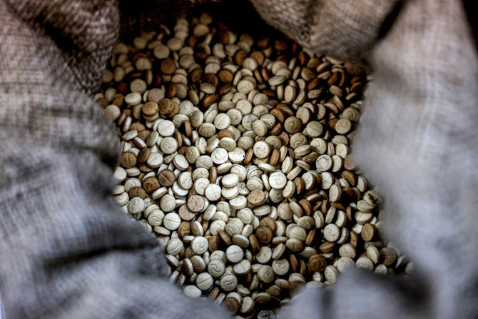 Saudi authorities recently thwarted two attempts to smuggle Captagon pills and other amphetamines into the Kingdom. (AFP/File Photo)