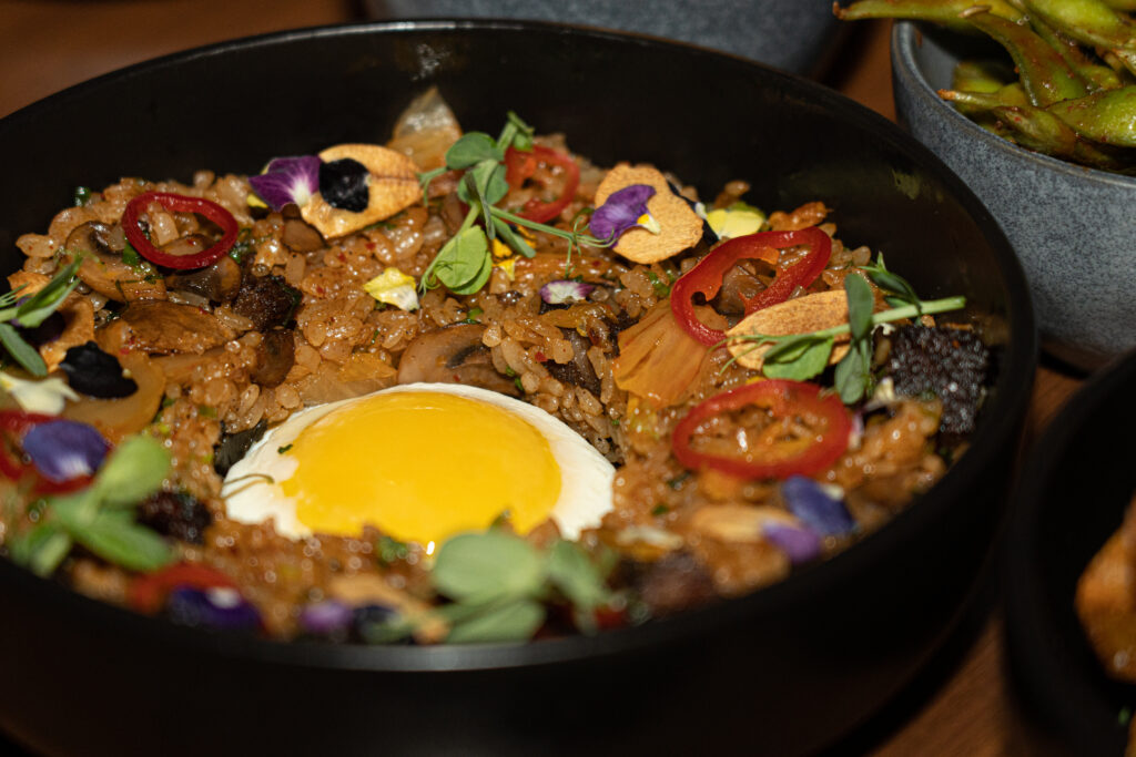 Main course topped with kimchi fried rice mixed with Japanese rice. (AN Photo : Huda Bashatah)