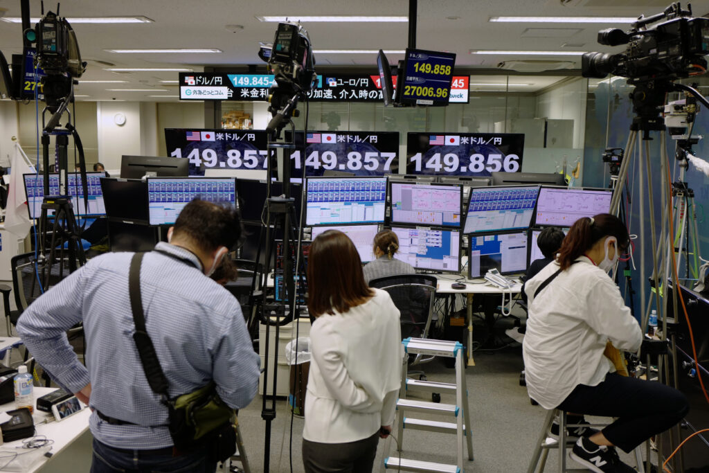 Both monthly salaries and bonuses for national public servants are expected to go up for the second straight year (AFP).