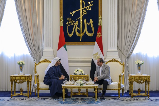 Egyptian President Abdel Fattah El-Sisi meets with UAE President Sheikh Mohammed bin Zayed. (WAM)