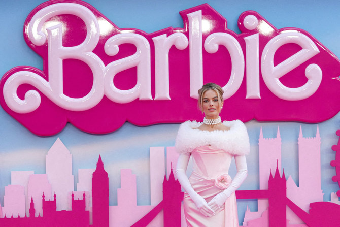 Margot Robbie attends the European premiere of 