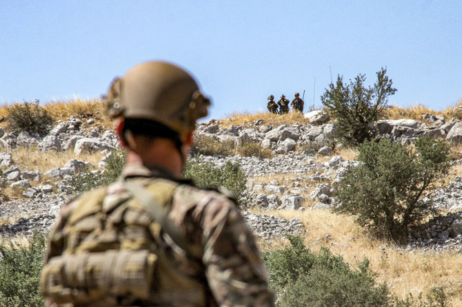 Despite losing their last piece of territory in Syria in 2019, Daesh maintain hideouts in the vast Syrian desert. (File/AFP)