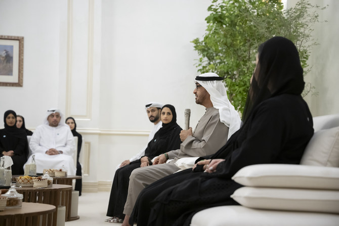 Sheikh Mohamed bin Zayed receives the team overseeing COP28 at Qasr Al-Bahr Majlis about preparations for the conference. (WAM)