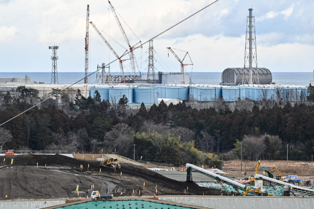 The two countries no longer require that certificates of radiation checks be submitted for some food products made in 10 prefectures including Fukushima.