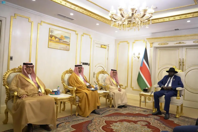 South Sudan’s President Salva Kiir meets Saudi Royal Court Adviser Ahmed Qattan in Juba. (SPA)