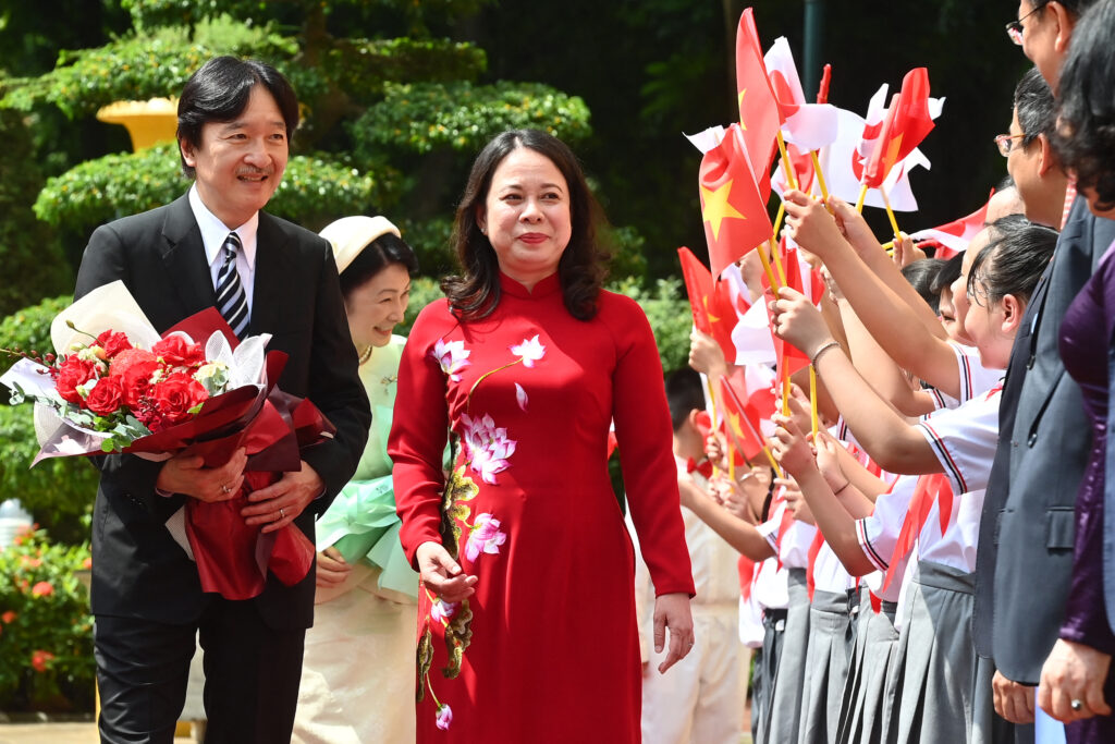 Crown Prince Akishino told Xuan that he is 