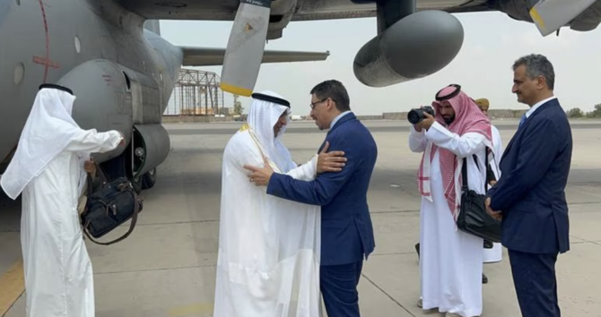 GCC chief Jassem Mohammed Al-Budaiwi visited Aden on Thursday to show support for the country’s Presidential Leadership Council. (X, formerly Twitter/@yemen_mofa)