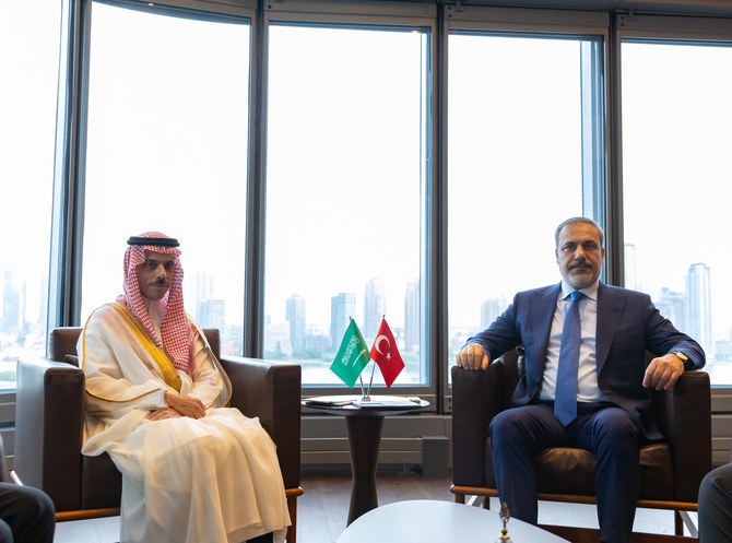 Prince Faisal held talks with Hakan Fidan in New York. (X/@KSAMOFA)