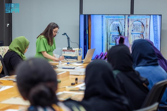 Saudi Arabia’s Royal Institute of Traditional Arts organized programs that align with its core responsibilities of preserving living treasures, offering training and education, and promoting traditional arts. (SPA)