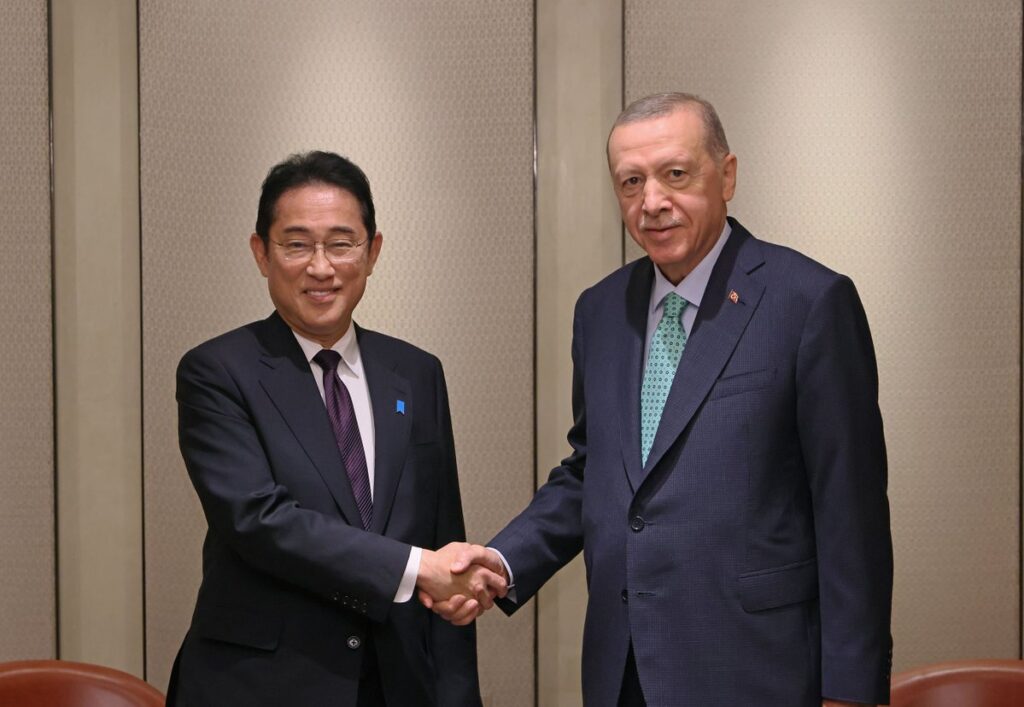 Japanese Prime Minister Fumio Kishida meeting Turkish President Recep Tayyip Erdogan during his visit to India. (MOFA)