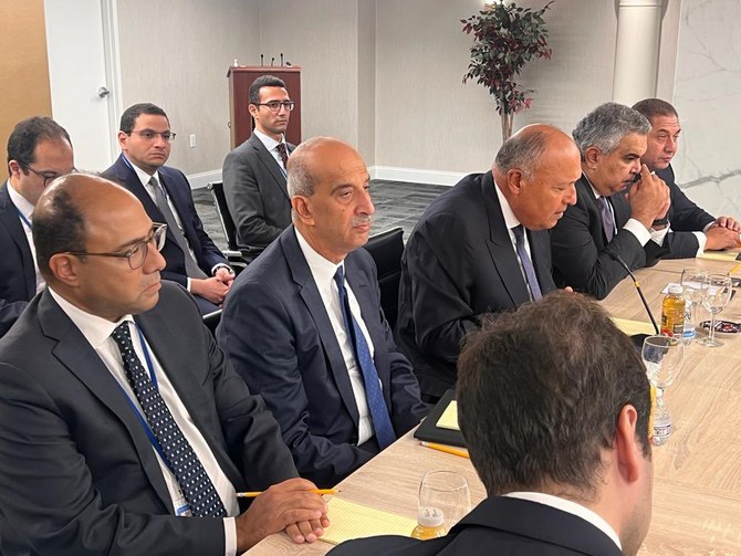 Minister of Foreign Affairs of Egypt Sameh Shoukry hosts Jordanian and Iraqi counterparts in New York on the sidelines of the 78th session of the UNGA. (@MfaEgypt)