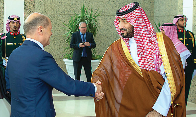 Saudi Crown Prince Mohammed bin Salman received German Chancellor Olaf Scholz in Jeddah, on Sept. 24, 2022. (SPA)
