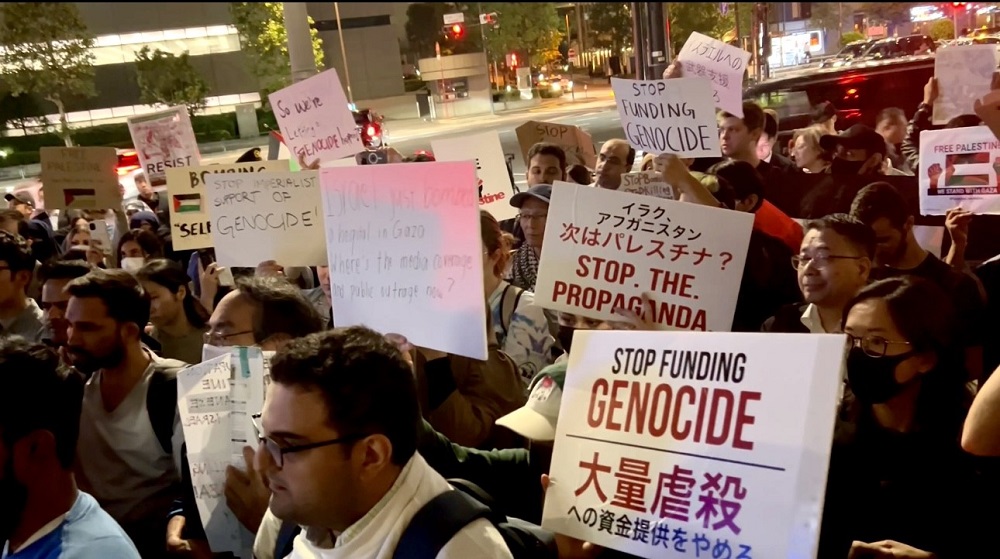 The protestors shouted slogans criticizing American policies in the Middle East 