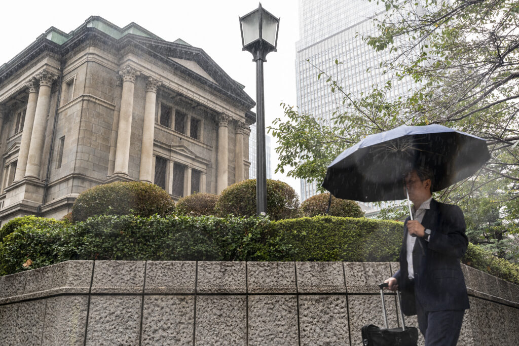 The failure at the system's relaying computers blocked transfers to and from 11 banks including MUFG Bank, Resona Bank, Yamaguchi Bank and JPMorgan Chase Bank. (AFP)