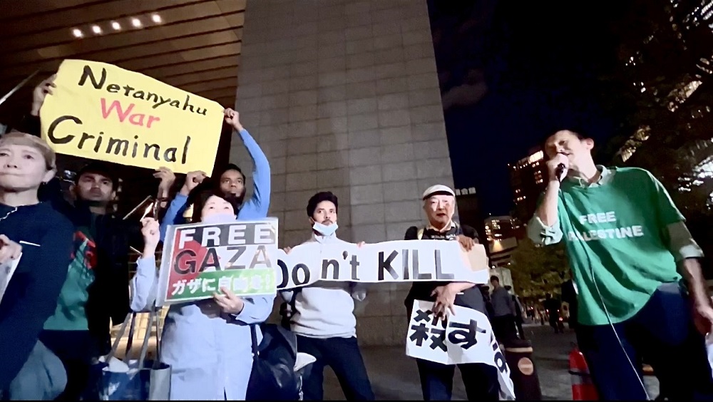The protestors shouted slogans criticizing American policies in the Middle East 
