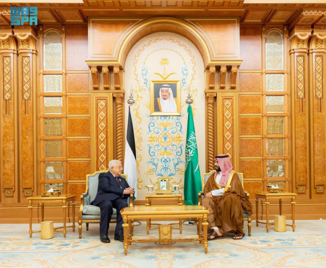 Saudi Arabia’s Crown Prince Mohammed bin Salman receives Palestinian President Mahmoud Abbas. (SPA)