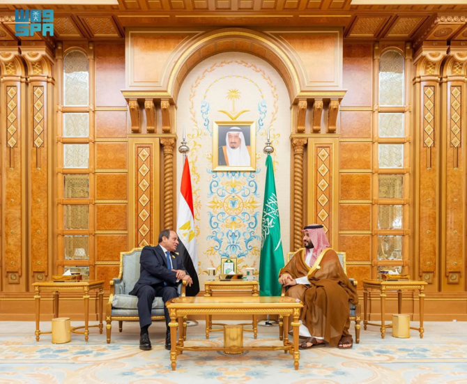 Saudi Arabia’s Crown Prince Mohammed bin Salman receives Egyptian President Abdel-Fattah El-Sisi. (SPA)
