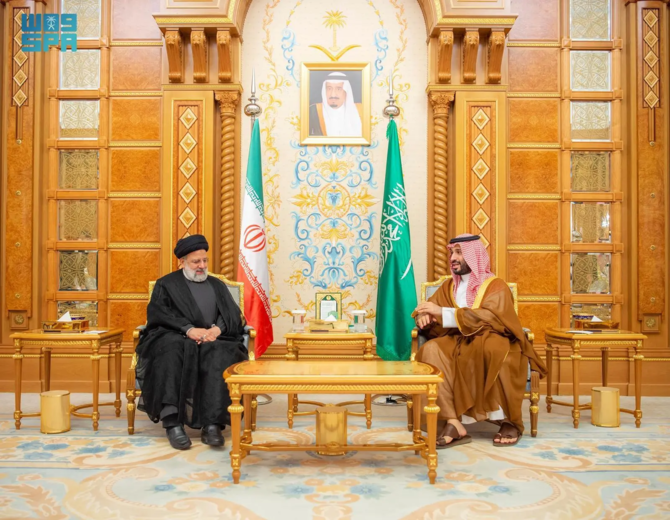 Saudi Arabia’s Crown Prince Mohammed bin Salman receives Iranian President Ebrahim Raisi. (SPA)