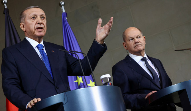 German Chancellor Olaf Scholz and Turkish President Recep Tayyip Erdogan attend a press conference at the Chancellery in Berlin, Germany, November 17, 2023. (REUTERS)