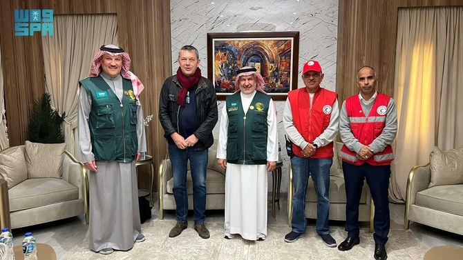 Dr. Abdullah Al-Rabeeah, supervisor general of KSrelief, met with Philippe Lazzarini, commissioner-general of UNRWA, in Egypt. (SPA)