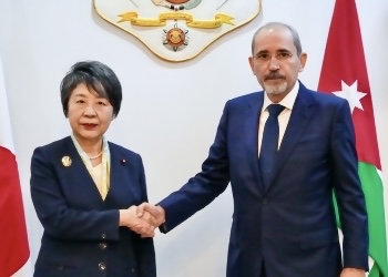 KAMIKAWA Yoko, Japan's Foreign Minister, met her Jordanian counterpart, Ayman Al Safadi, in Amman on November 4. (MOFA)